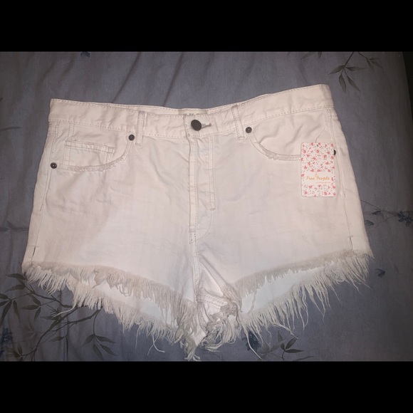 Free People Pants - NWT We The Free White Denim Cutoff Shorts. Size 31